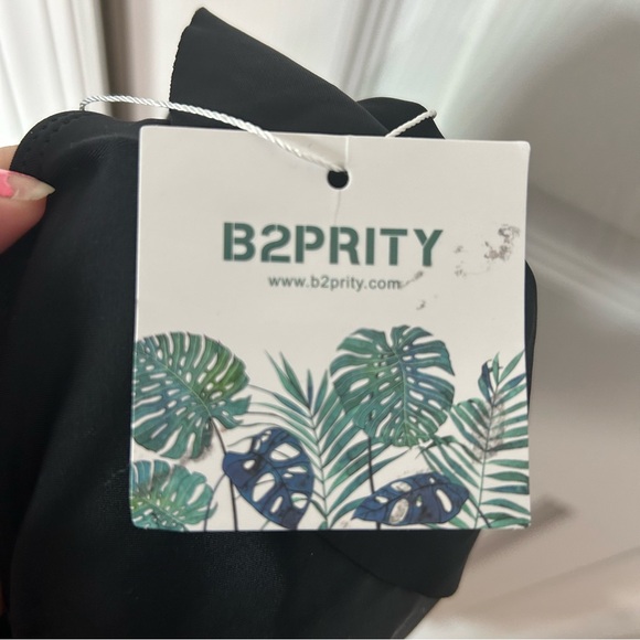 B2PRITY Black One Piece Cut Out V neck Ruffle V back Swim Suit Size 2XL Black - Picture 6 of 12